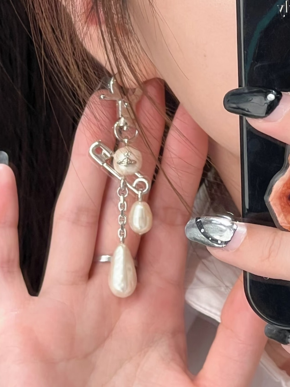 Vivienne Westwood earrings - Picture 2 of 6